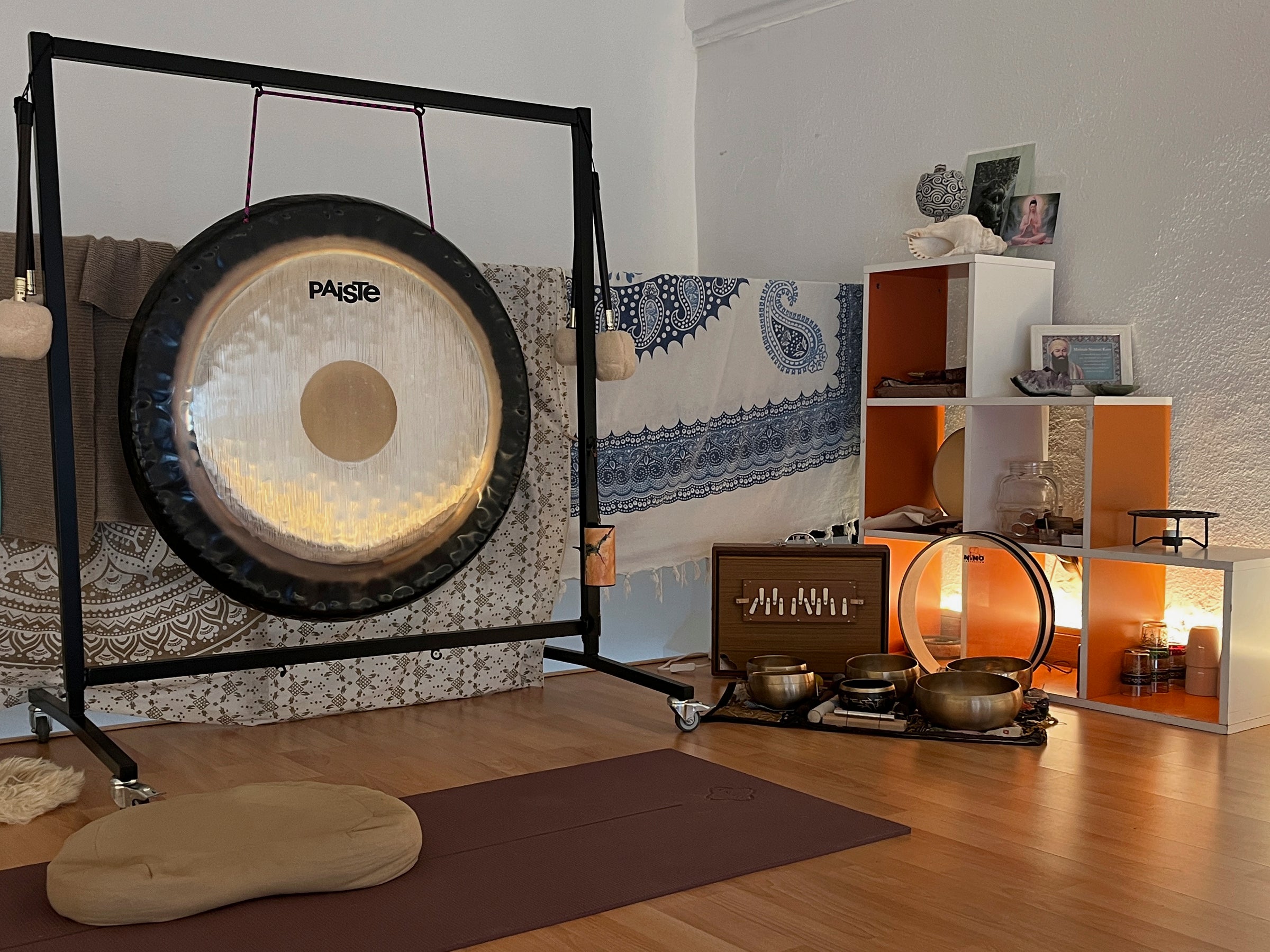 Mimaté gong e instrumentos